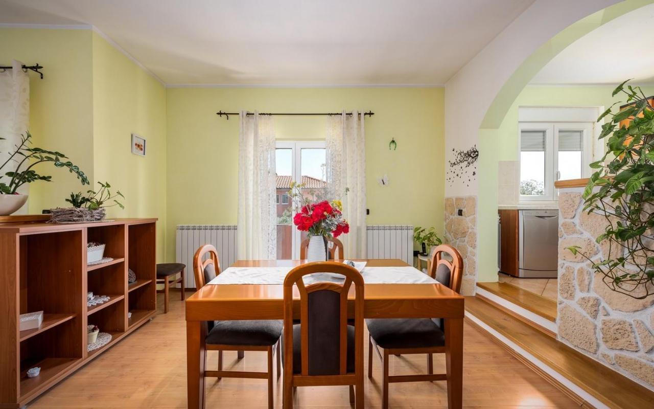 Iva House With Apartment Umag Exterior photo
